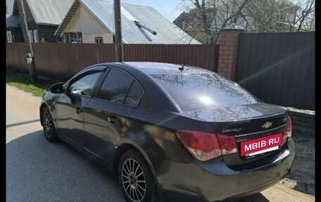 Chevrolet Cruze II, 2010 год, 470 000 рублей, 2 фотография