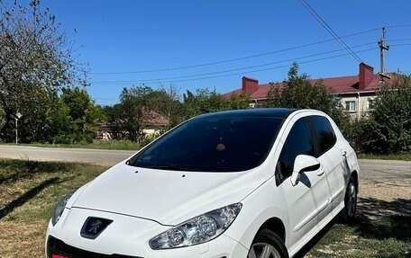 Peugeot 308 II, 2011 год, 550 000 рублей, 2 фотография