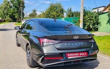 Hyundai Elantra, 2025 год, 2 550 000 рублей, 8 фотография