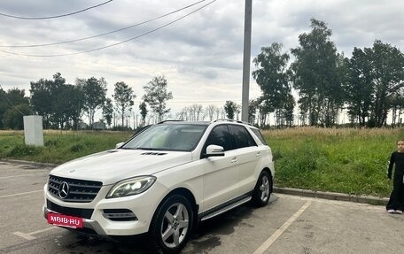 Mercedes-Benz M-Класс, 2014 год, 2 300 000 рублей, 4 фотография