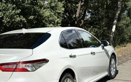 Toyota Camry, 2021 год, 2 900 000 рублей, 3 фотография