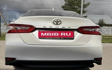 Toyota Camry, 2021 год, 2 900 000 рублей, 7 фотография