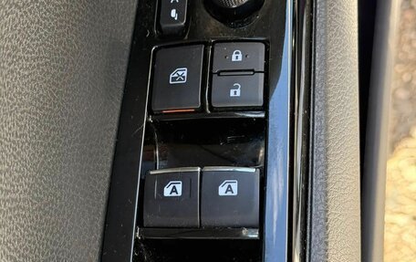 Toyota Camry, 2021 год, 2 900 000 рублей, 15 фотография