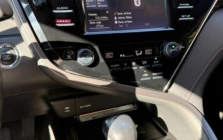 Toyota Camry, 2021 год, 2 900 000 рублей, 17 фотография