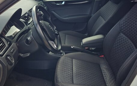Skoda Rapid I, 2018 год, 1 000 000 рублей, 9 фотография