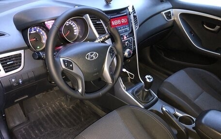 Hyundai i30 II рестайлинг, 2012 год, 850 000 рублей, 10 фотография