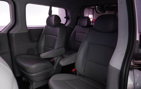 Hyundai Grand Starex Grand Starex I рестайлинг 2, 2018 год, 4 099 999 рублей, 13 фотография