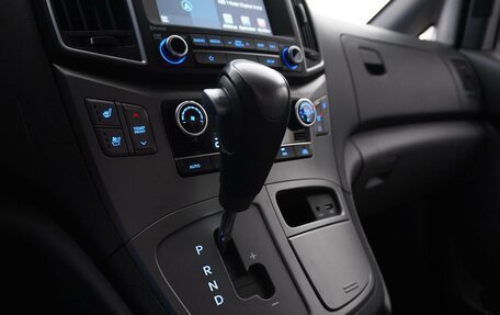 Hyundai Grand Starex Grand Starex I рестайлинг 2, 2018 год, 4 099 999 рублей, 19 фотография