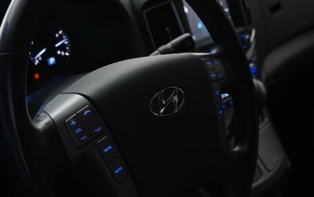 Hyundai Grand Starex Grand Starex I рестайлинг 2, 2018 год, 4 099 999 рублей, 22 фотография