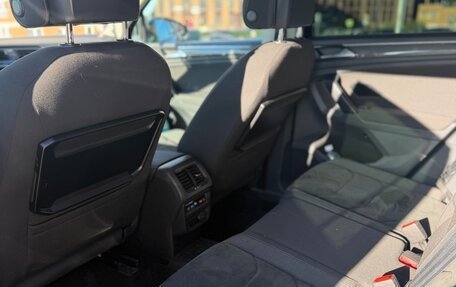 Volkswagen Tiguan II, 2017 год, 2 500 000 рублей, 9 фотография