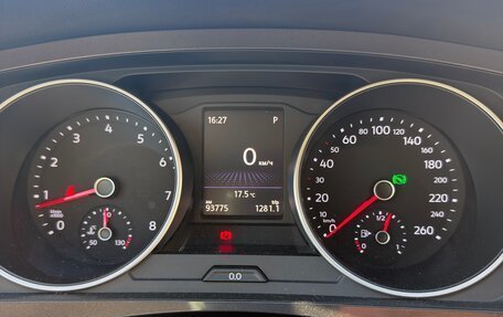 Volkswagen Tiguan II, 2017 год, 2 500 000 рублей, 8 фотография