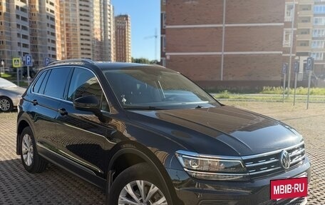 Volkswagen Tiguan II, 2017 год, 2 500 000 рублей, 3 фотография
