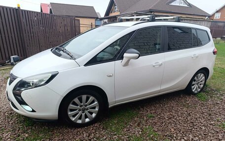 Opel Zafira C рестайлинг, 2015 год, 900 000 рублей, 9 фотография