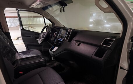 Toyota HiAce H300, 2022 год, 8 490 000 рублей, 15 фотография
