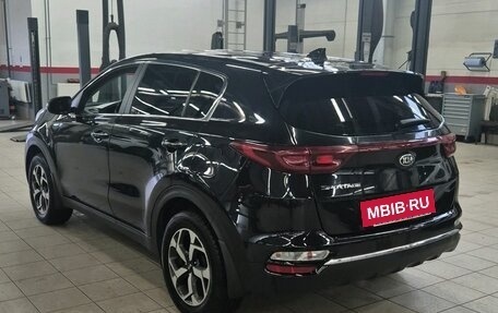 KIA Sportage IV рестайлинг, 2020 год, 1 910 000 рублей, 3 фотография