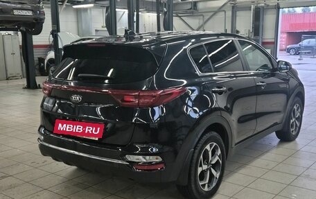 KIA Sportage IV рестайлинг, 2020 год, 1 910 000 рублей, 2 фотография