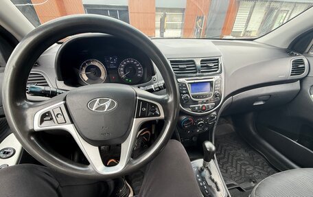 Hyundai Solaris II рестайлинг, 2011 год, 690 000 рублей, 9 фотография