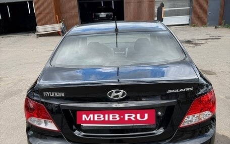 Hyundai Solaris II рестайлинг, 2011 год, 690 000 рублей, 5 фотография
