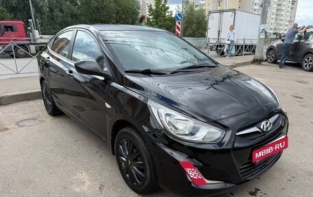 Hyundai Solaris II рестайлинг, 2011 год, 690 000 рублей, 8 фотография