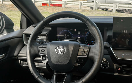 Toyota Camry, 2025 год, 4 125 000 рублей, 14 фотография