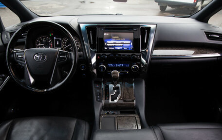 Toyota Alphard III, 2019 год, 4 490 000 рублей, 16 фотография