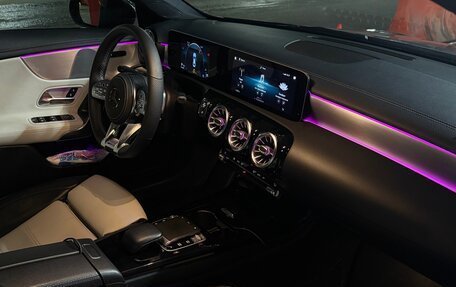 Mercedes-Benz CLA, 2019 год, 2 600 000 рублей, 3 фотография