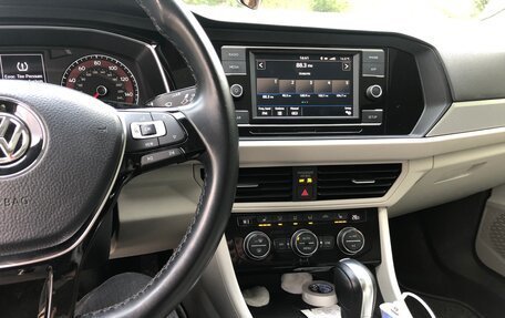 Volkswagen Jetta VII, 2018 год, 1 600 000 рублей, 6 фотография