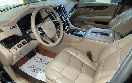 Cadillac Escalade IV, 2018 год, 5 600 000 рублей, 7 фотография