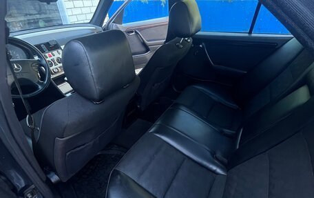 Mercedes-Benz C-Класс, 1997 год, 370 000 рублей, 5 фотография