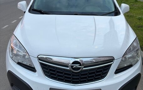 Opel Mokka I, 2014 год, 1 300 000 рублей, 2 фотография