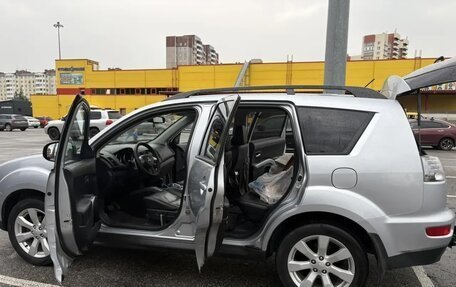 Mitsubishi Outlander III рестайлинг 3, 2011 год, 950 000 рублей, 15 фотография