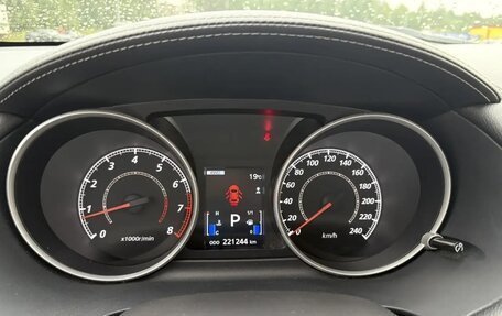 Mitsubishi Outlander III рестайлинг 3, 2011 год, 950 000 рублей, 18 фотография