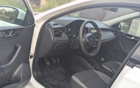 Skoda Rapid II, 2021 год, 1 649 000 рублей, 4 фотография