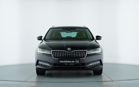 Skoda Superb III рестайлинг, 2023 год, 4 169 238 рублей, 2 фотография
