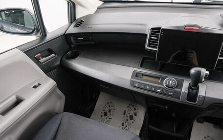 Honda Freed I, 2010 год, 1 069 000 рублей, 12 фотография
