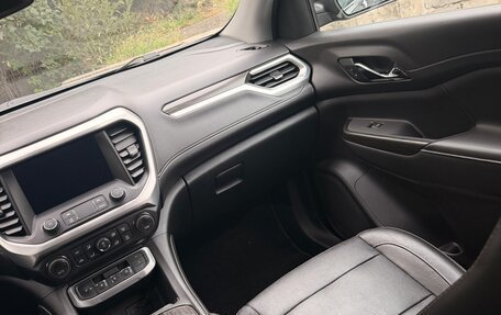 GMC Acadia II, 2019 год, 2 400 000 рублей, 10 фотография