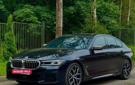 BMW 5 серия, 2022 год, 5 990 000 рублей, 2 фотография