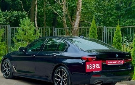 BMW 5 серия, 2022 год, 5 990 000 рублей, 4 фотография