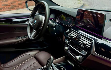 BMW 5 серия, 2022 год, 5 990 000 рублей, 15 фотография