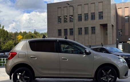 Renault Sandero II рестайлинг, 2014 год, 757 000 рублей, 4 фотография