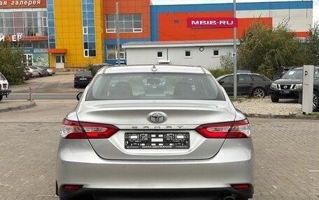 Toyota Camry, 2021 год, 3 000 000 рублей, 6 фотография