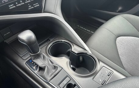 Toyota Camry, 2021 год, 3 000 000 рублей, 27 фотография