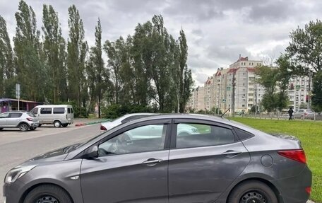 Hyundai Solaris II рестайлинг, 2015 год, 870 000 рублей, 2 фотография