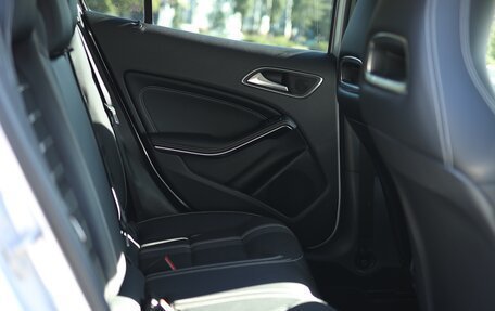 Mercedes-Benz GLA, 2019 год, 2 650 000 рублей, 12 фотография