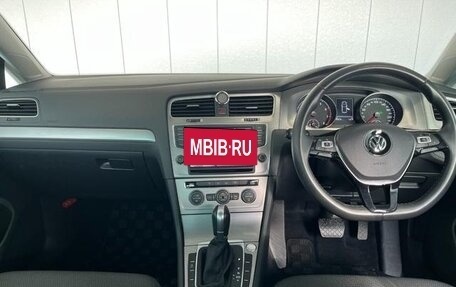 Volkswagen Golf VII, 2016 год, 1 066 700 рублей, 9 фотография