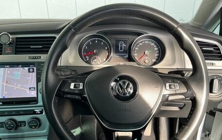 Volkswagen Golf VII, 2016 год, 1 066 700 рублей, 10 фотография