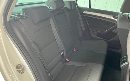 Volkswagen Golf VII, 2016 год, 1 066 700 рублей, 21 фотография