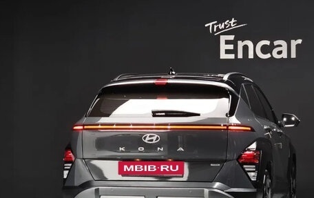 Hyundai Kona, 2023 год, 2 100 000 рублей, 4 фотография
