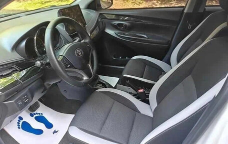 Toyota Yaris XP150 рестайлинг, 2023 год, 1 160 007 рублей, 8 фотография