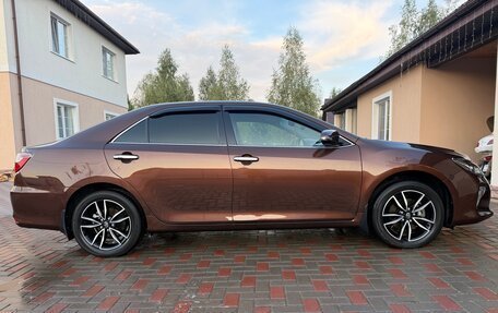 Toyota Camry, 2017 год, 2 700 000 рублей, 4 фотография